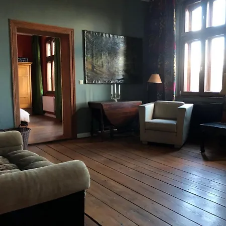 Apartamento Alter Bahnhof Buschhof - Ferienwohnung 1 Og Schwarz (Mecklenburgische Seenplatte)