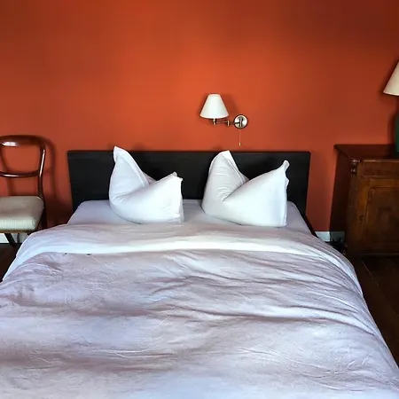 Alter Bahnhof Buschhof - Ferienwohnung 1 Og *