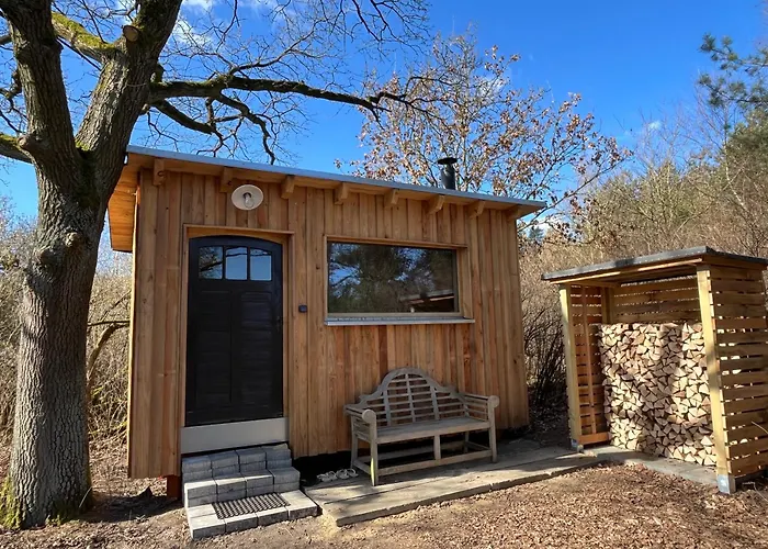 Landbahnhof Buschhof 1 Og, Mit Gartensauna Apartamento Schwarz (Mecklenburgische Seenplatte)