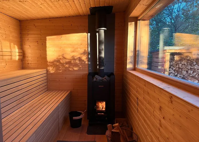 Landbahnhof Buschhof 1 Og, Mit Gartensauna